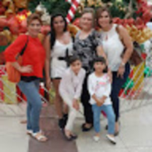 Meet your Posher, Cecilia yanett